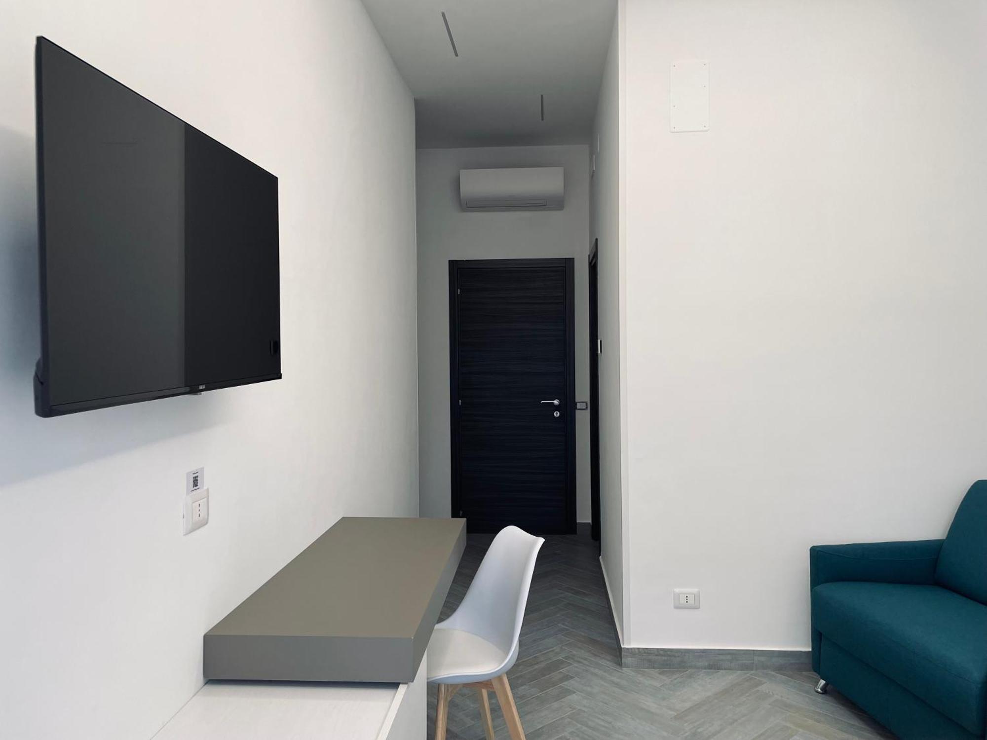 Bluceleste Salerno Centro ภายนอก รูปภาพ